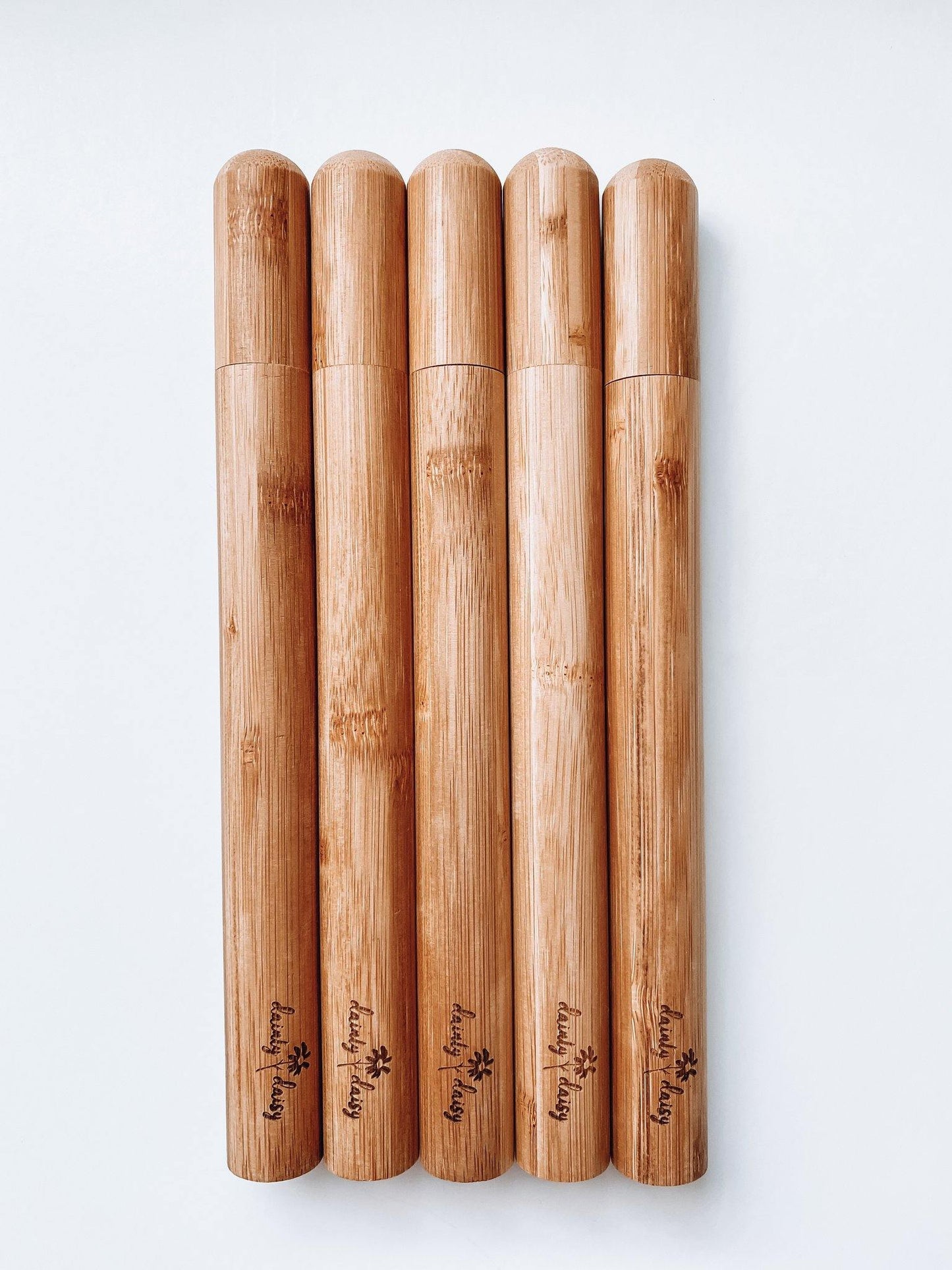 Dainty Daisy Glass Straw in Bamboo Case - Little Eli